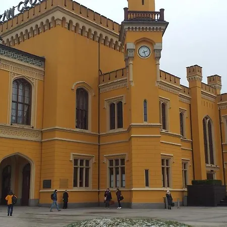 Corner Przy Dworcu Pkp- 4 Minuty Na Pieszo Od Dworca Głównego Pkp I Dworca Autobusowego *